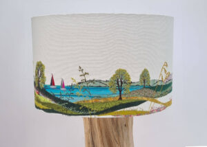 65d35b7f1d56b6376b666c9f_Lamp_lake_1