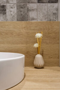 Wood-backsplash